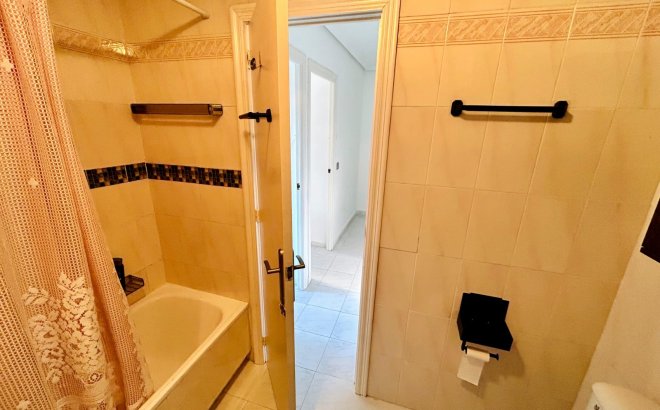 Revente - Dúplex -
Torrevieja - Costa Blanca