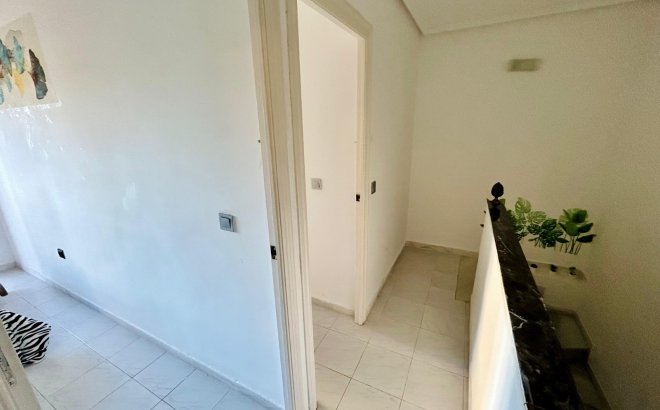 Revente - Dúplex -
Torrevieja - Costa Blanca