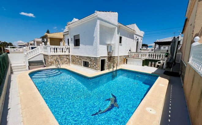 Resale - Town House -
Torrevieja - Costa Blanca