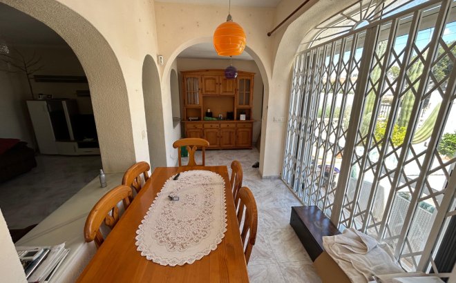 Resale - Town House -
Torrevieja - Costa Blanca