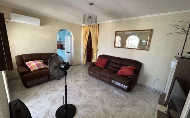 Resale - Town House -
Torrevieja - Costa Blanca