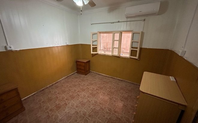 Resale - Villa -
Torrevieja - Costa Blanca