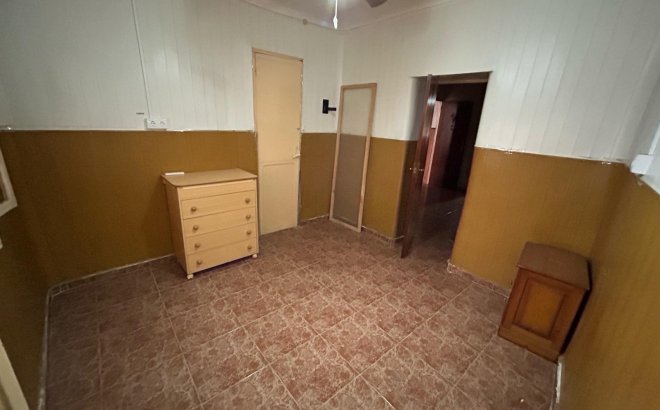 Resale - Villa -
Torrevieja - Costa Blanca