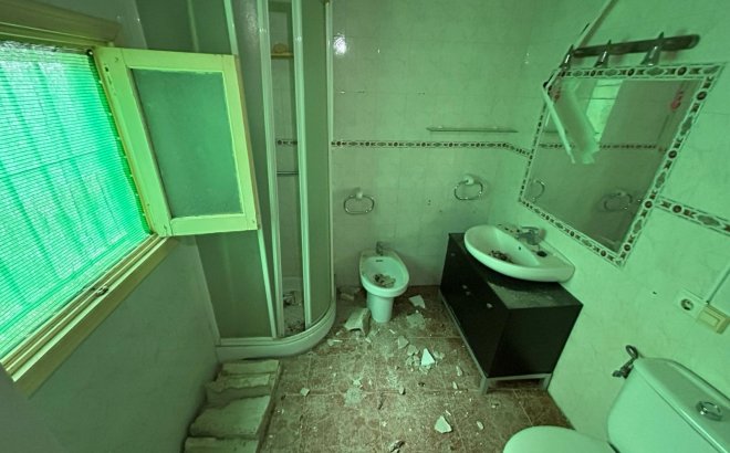 Resale - Villa -
Torrevieja - Costa Blanca