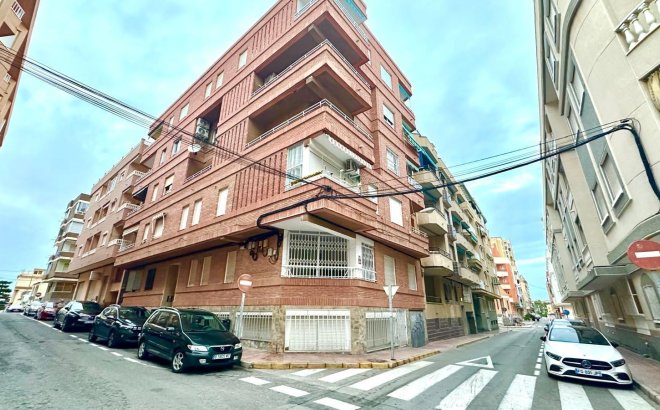 Resale - Penthouse -
Torrevieja - Centro