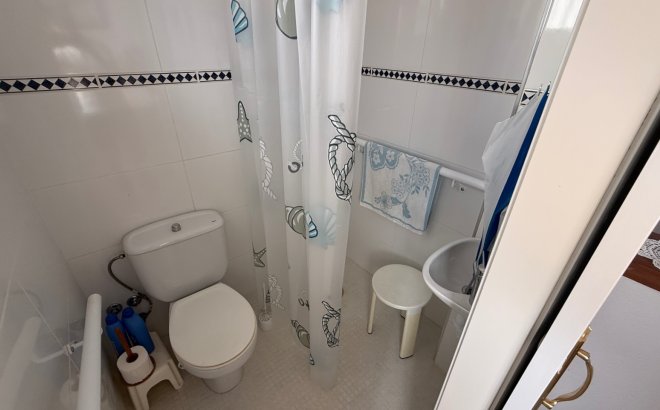 Resale - Dúplex -
San Miguel de Salinas - Inland