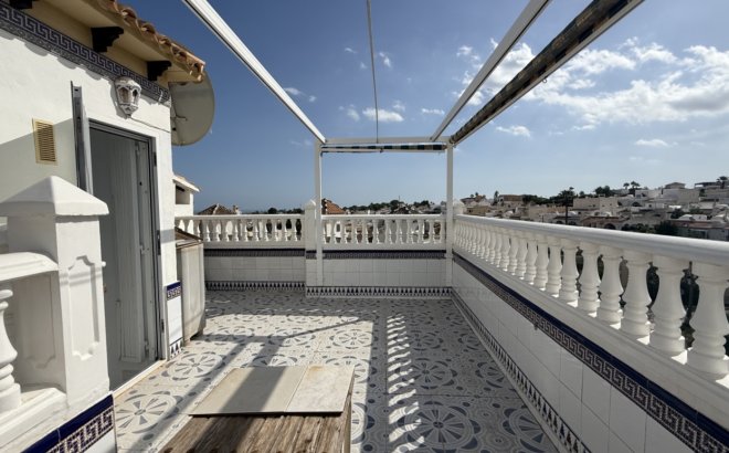 Resale - Dúplex -
San Miguel de Salinas - Inland