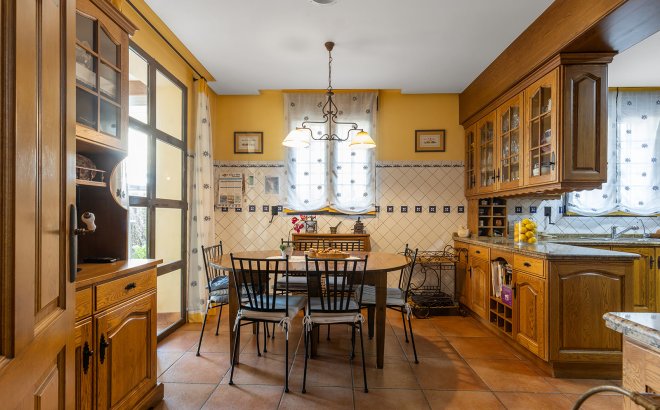 Resale - Villa -
Torrevieja - Costa Blanca