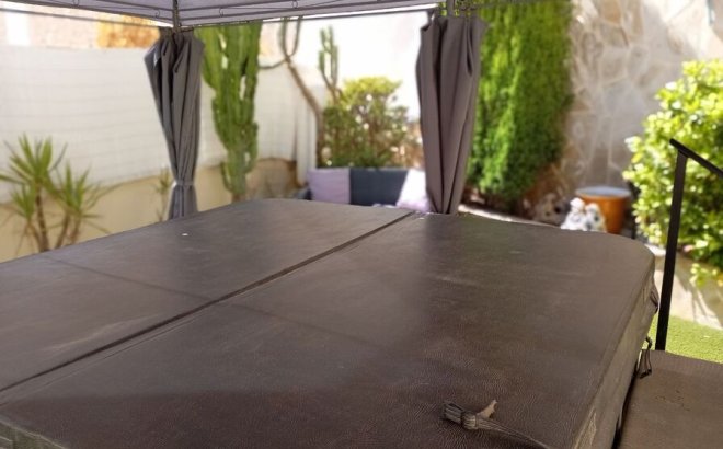 Resale - Villa -
Villamartin - Costa Blanca