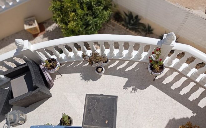 Resale - Villa -
Villamartin - Costa Blanca