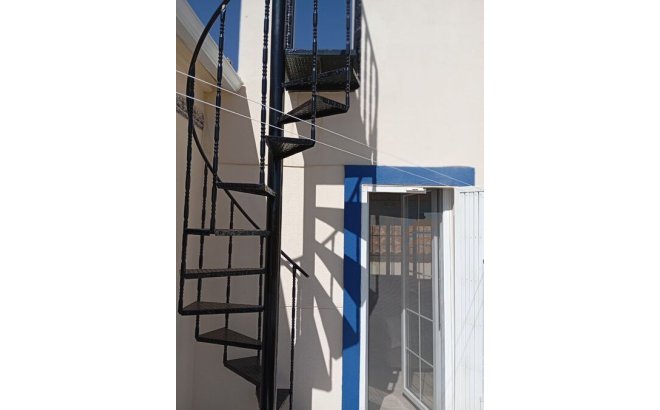 Resale - Villa -
Villamartin - Costa Blanca