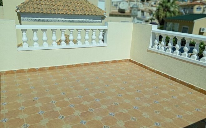 Resale - Villa -
Villamartin - Costa Blanca