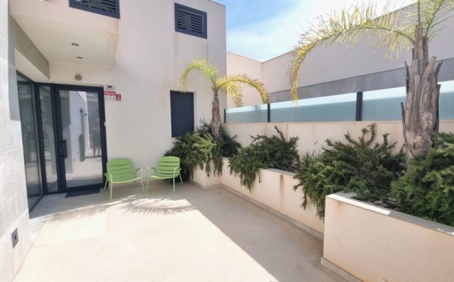 Resale - Villa -
Ciudad Quesada - Costa Blanca