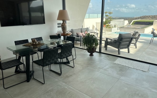 Herverkoop - Villa -
Ciudad Quesada - Costa Blanca