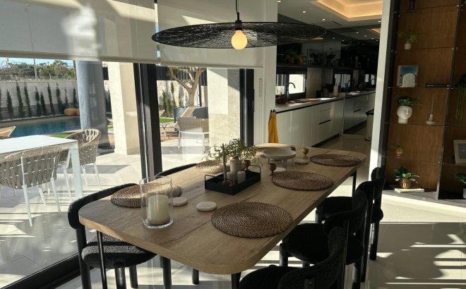 Herverkoop - Villa -
Ciudad Quesada - Costa Blanca