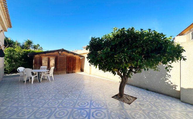 Resale - Villa -
Orihuela Costa - Costa Blanca