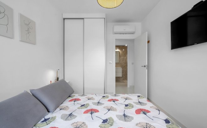 Resale - Apartment -
San Miguel de Salinas - Inland