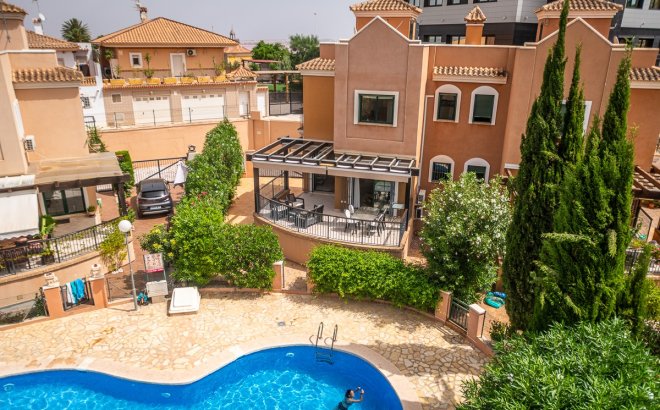 Revente - Villa -
Torrevieja - Costa Blanca