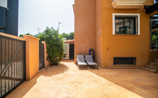 Revente - Villa -
Torrevieja - Costa Blanca