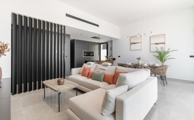 Resale - Villa -
El Chaparral - Inland