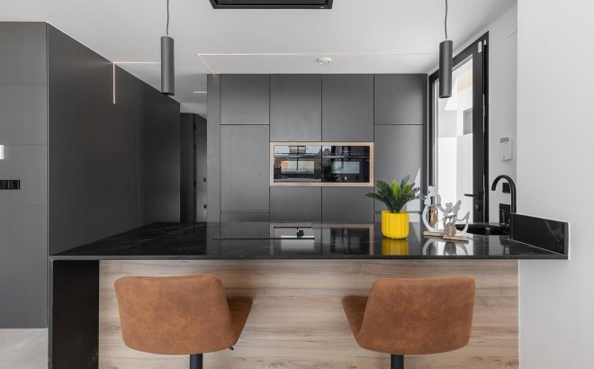 Resale - Villa -
El Chaparral - Inland