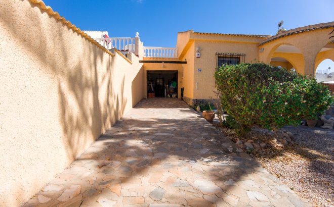 Resale - Villa -
La Siesta - Costa Blanca