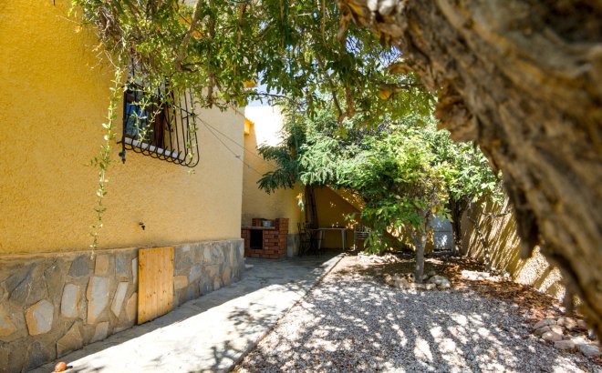 Resale - Villa -
La Siesta - Costa Blanca