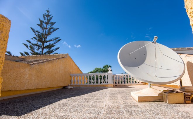 Resale - Villa -
La Siesta - Costa Blanca