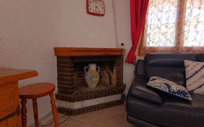 Resale - Villa -
La Siesta - Costa Blanca