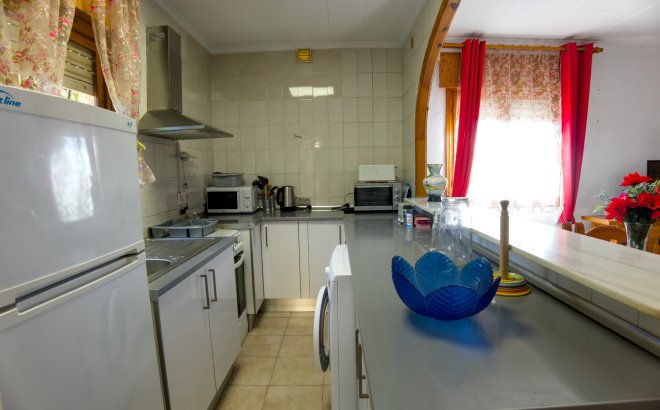 Resale - Villa -
La Siesta - Costa Blanca