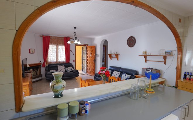 Resale - Villa -
La Siesta - Costa Blanca