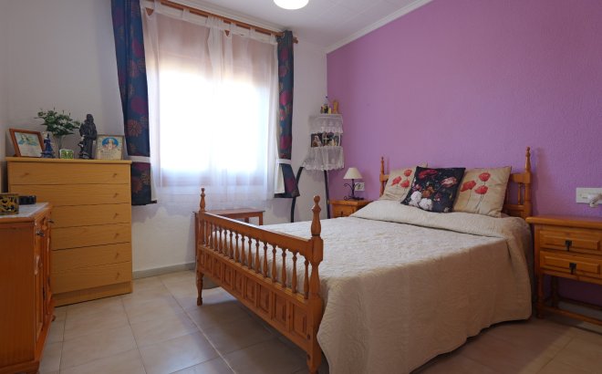 Resale - Villa -
La Siesta - Costa Blanca