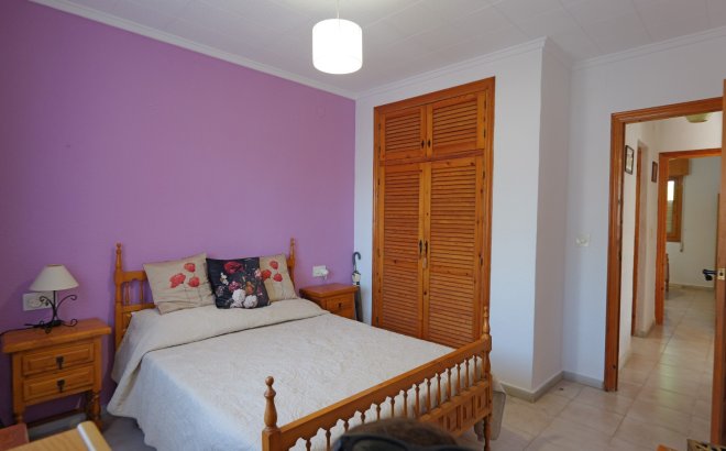 Resale - Villa -
La Siesta - Costa Blanca