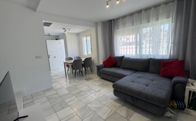 Herverkoop - Bungalow -
Torrevieja - Costa Blanca