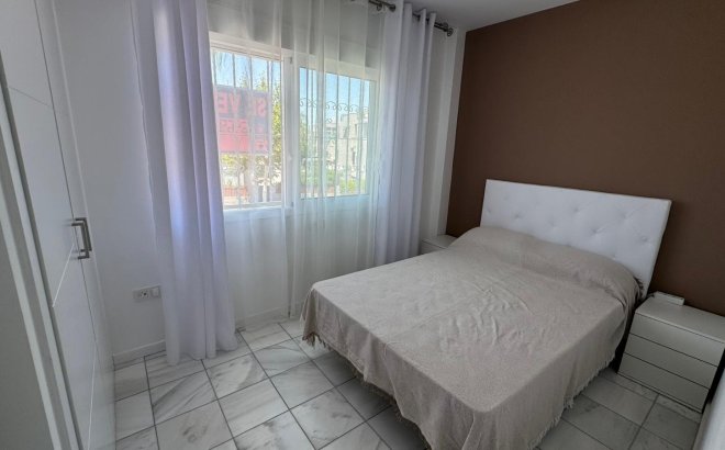Herverkoop - Bungalow -
Torrevieja - Costa Blanca