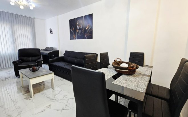 Resale - Apartment -
Torrevieja - Acequion