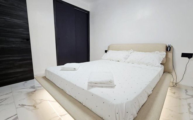 Resale - Apartment -
Torrevieja - Acequion