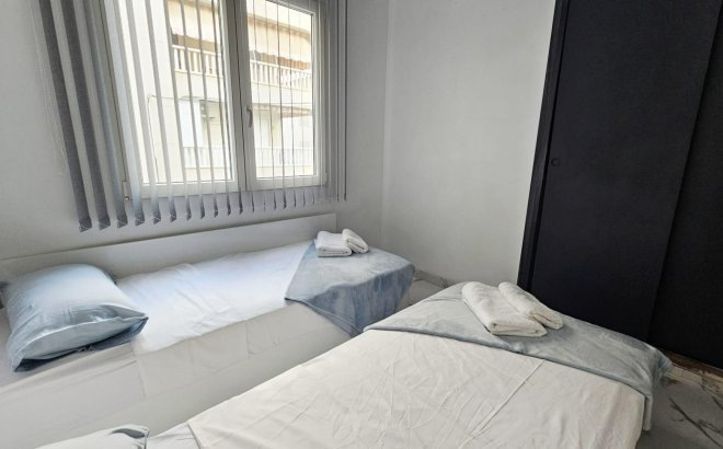 Resale - Apartment -
Torrevieja - Acequion