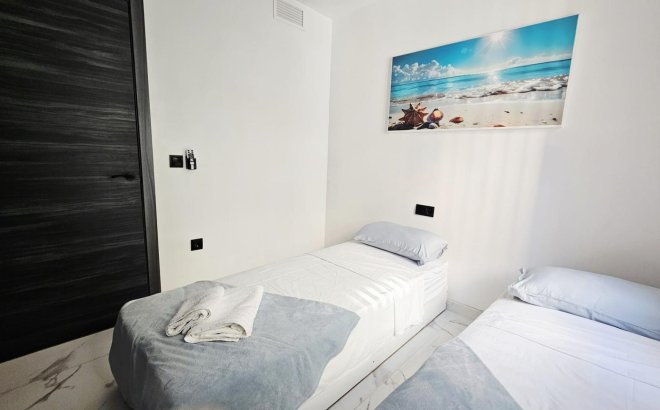 Resale - Apartment -
Torrevieja - Acequion