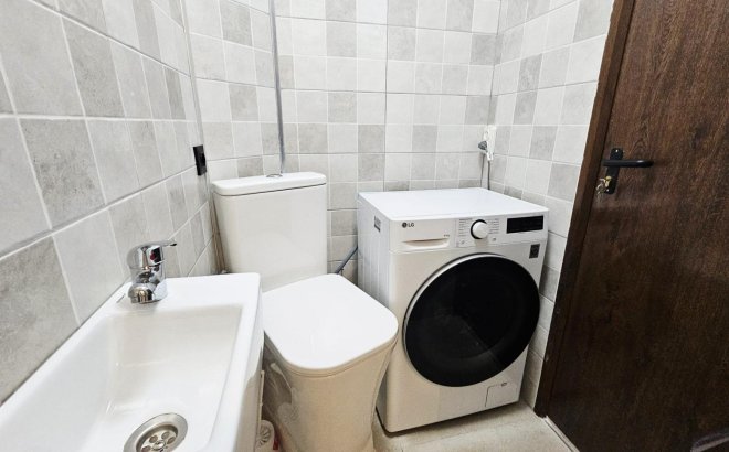 Resale - Apartment -
Torrevieja - Acequion