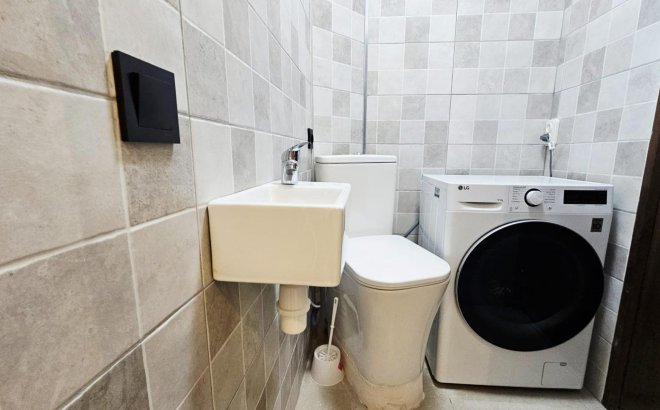 Resale - Apartment -
Torrevieja - Acequion