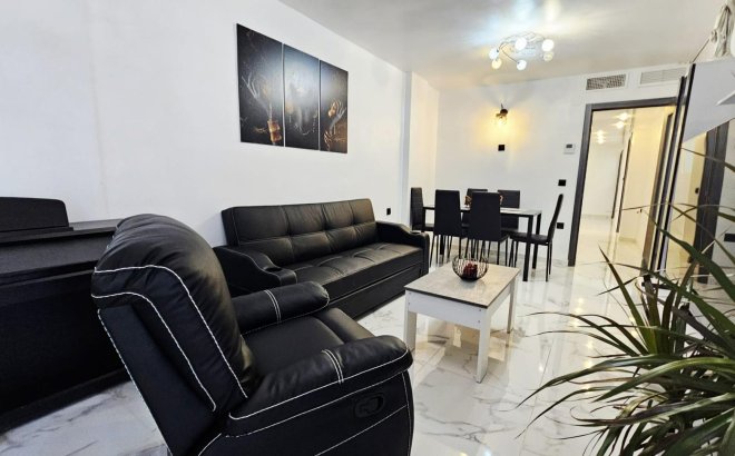 Resale - Apartment -
Torrevieja - Acequion
