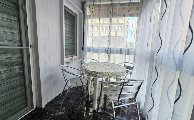 Resale - Apartment -
Torrevieja - Acequion