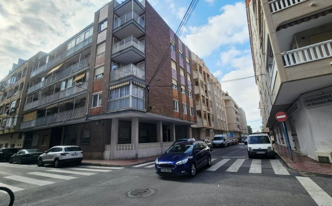 Resale - Apartment -
Torrevieja - Acequion