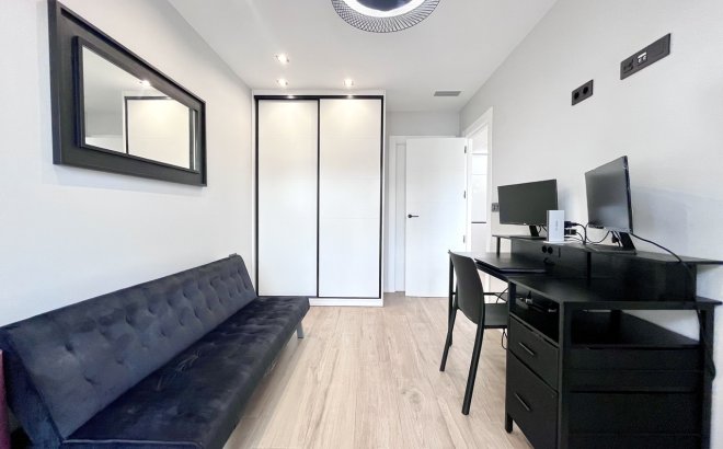 Resale - Villa -
Playa Flamenca - Costa Blanca