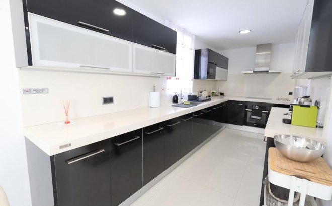 Revente - Villa -
Cabo Roig - Costa Blanca