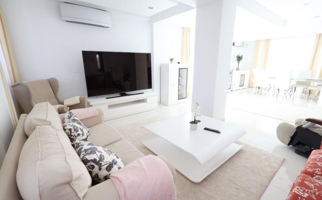 Revente - Villa -
Cabo Roig - Costa Blanca