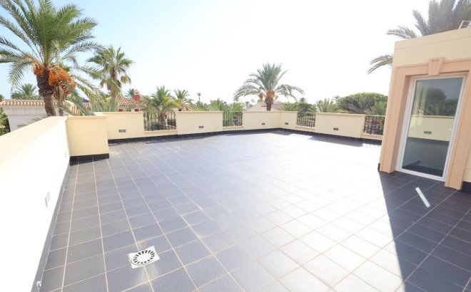 Revente - Villa -
Cabo Roig - Costa Blanca