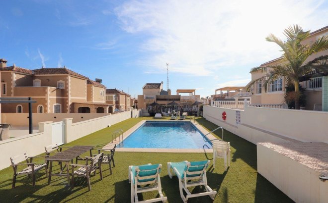 Revente - Town House -
San Miguel de Salinas - El Galán