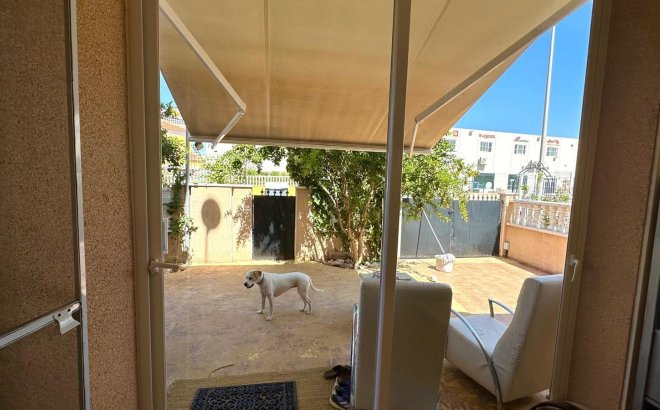 Resale - Villa -
Orihuela Costa - La Regia